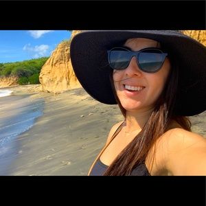 Meet your Posher, Julie